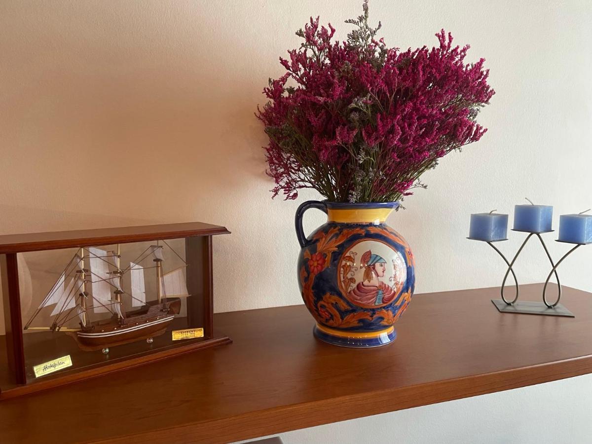 Casa Loredana - Graziosa Casa Vacanze Sul Lago Di Garda Apartment Cavalcaselle Luaran gambar